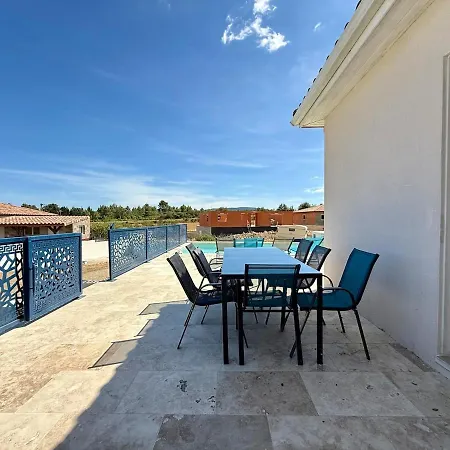 Kernevez - Swimming Pool & Air Conditioning
